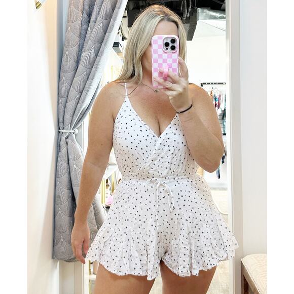 Storia Star Print V Neck Sleeveless Tie Waist Romper Playsuit White Medium - Picture 1 of 12